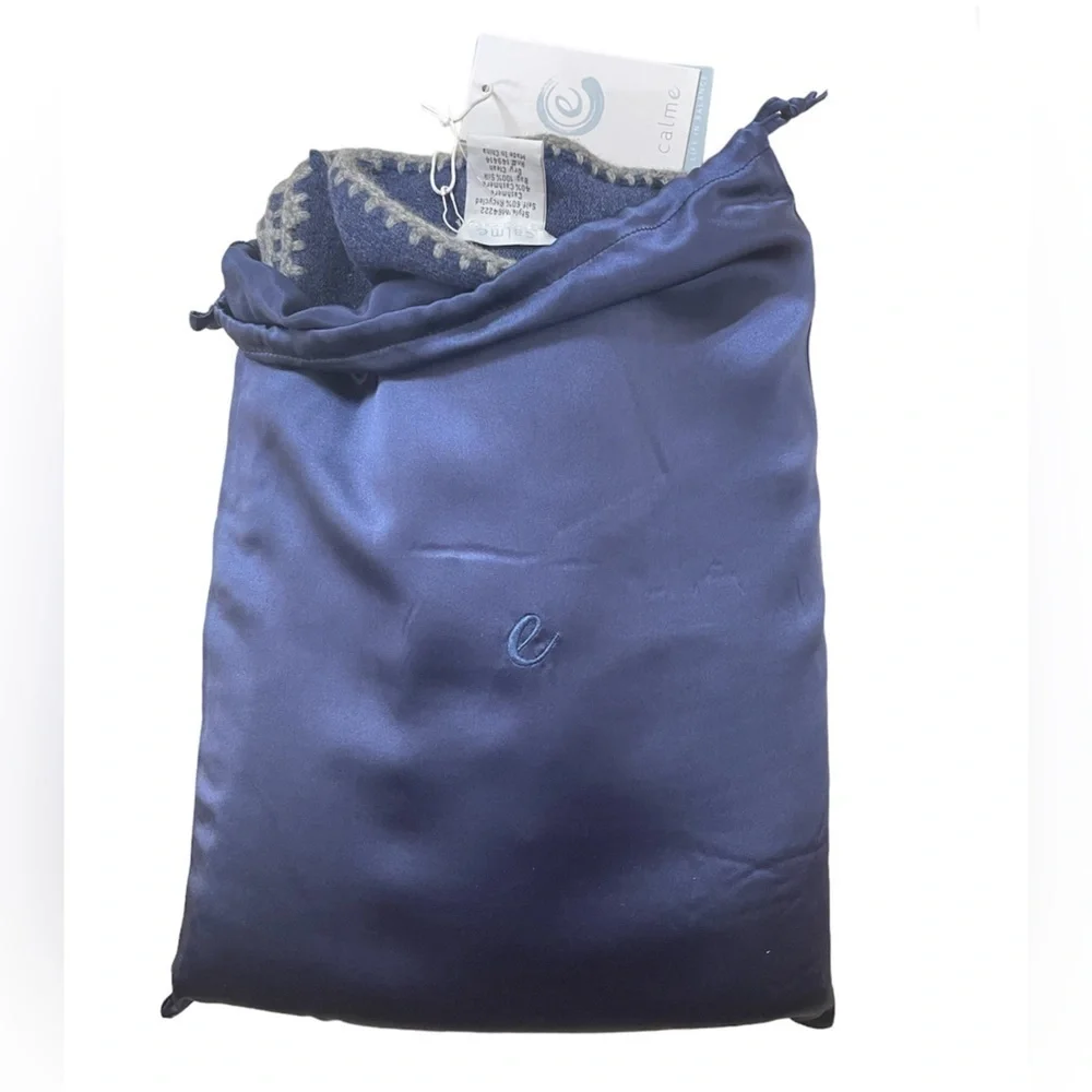 JOHNNY WAS Calme Navy Whipstitch Cashmere throw blanket